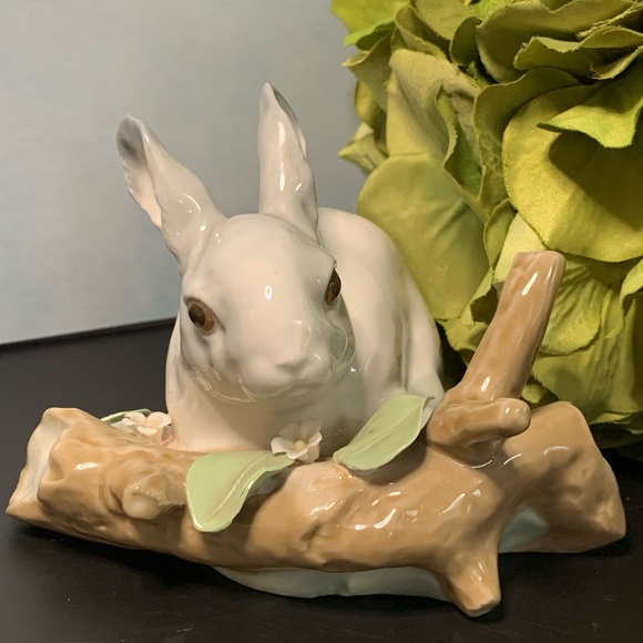 Lladro Other - Lladro Rabbit Porcelain Figurine